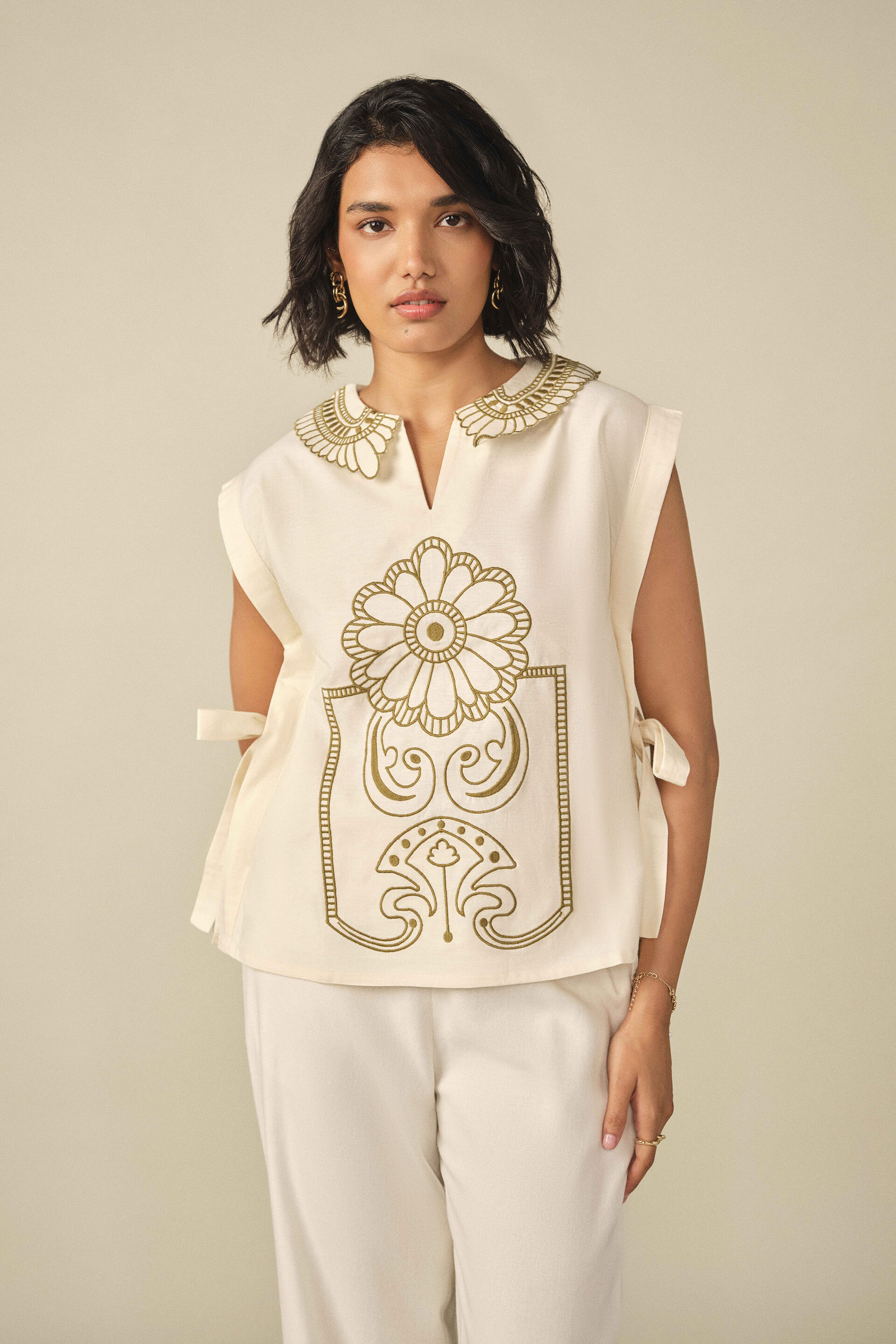 Embroidered Side Tie-up Top in Off White